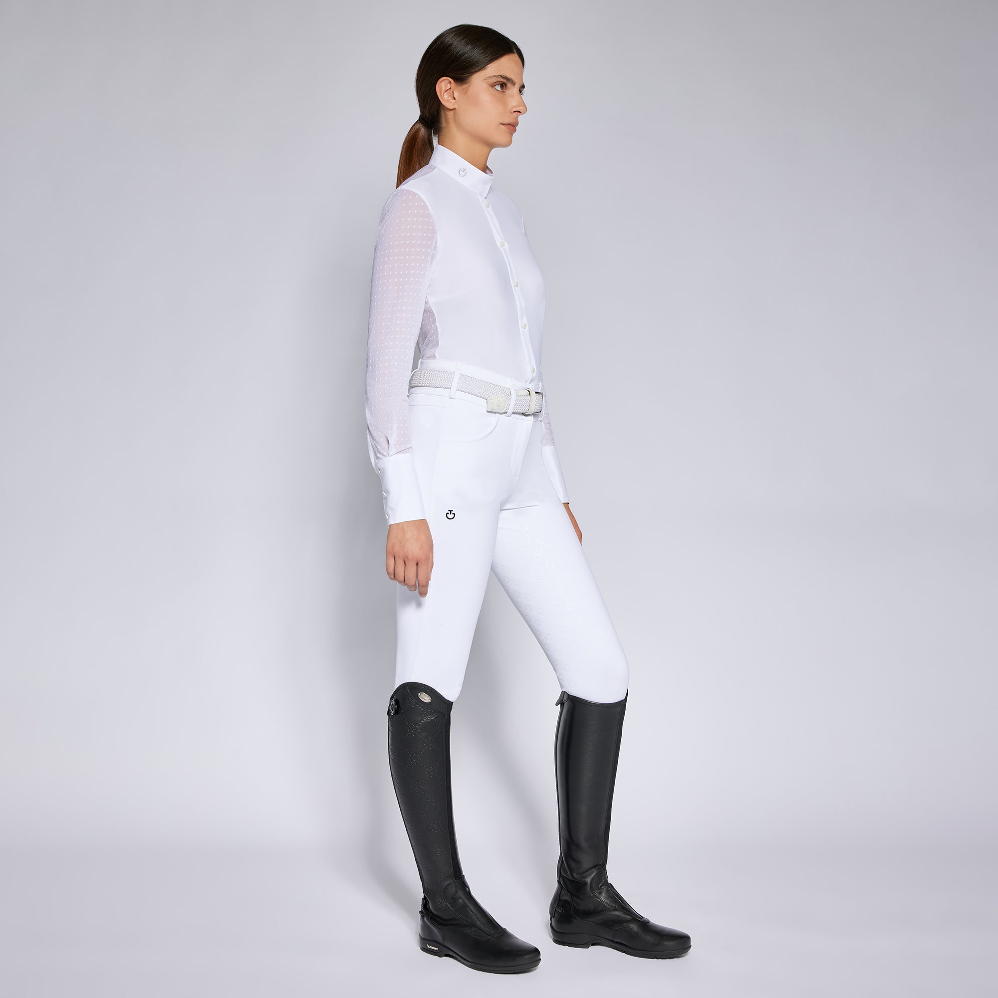 Entdecken Sie das Cavalleria Toscana Damen Turniershirt - Eleganz trifft auf Funktion. Weiß, mit Polka-Dots und Komfort für Ihre Bestleistung! Jetzt kaufen!