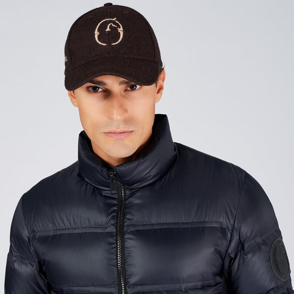 Entdecke die Limonta Basecap von Vestrum - Dein perfekter Sonnenschutz fürs Gesicht! Warm, bequem & stylisch. Jetzt shoppen und genießen!