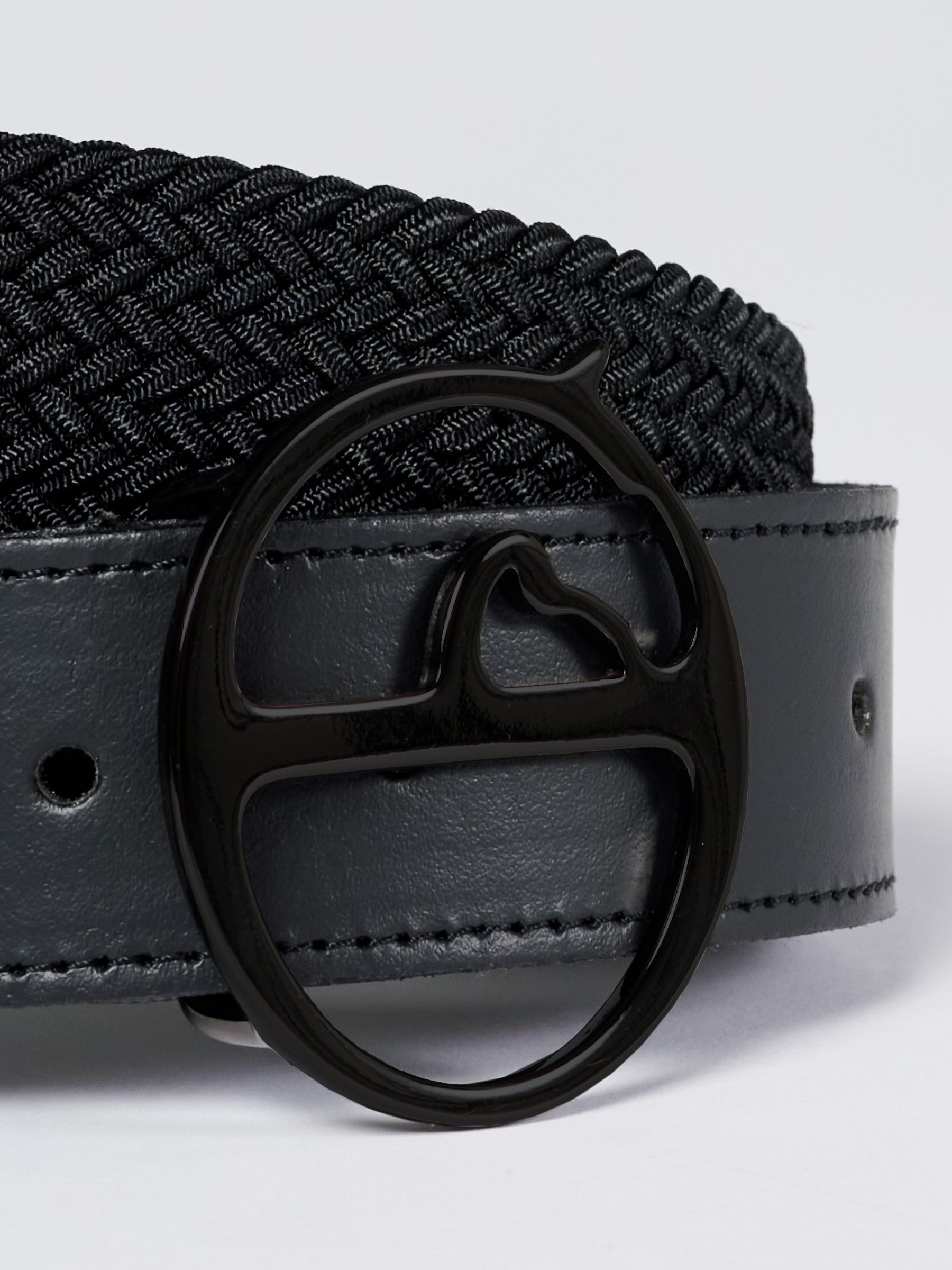 FARO belt in black with buckle with Vestrum logo 