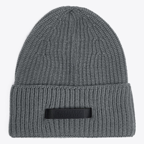 Beanie made of merino wool in gray