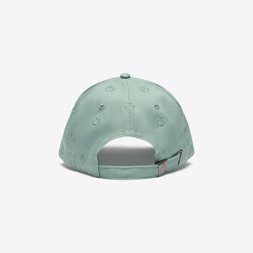 Sportliche Eleganz trifft auf italienisches Design – die Cavalleria Toscana Cap mit markanter Stickerei. Das sanfte Grün und das edle Logo-Design bieten den perfekten Mix aus Funktion und Stil für jede Reit- und Freizeitgarderobe.