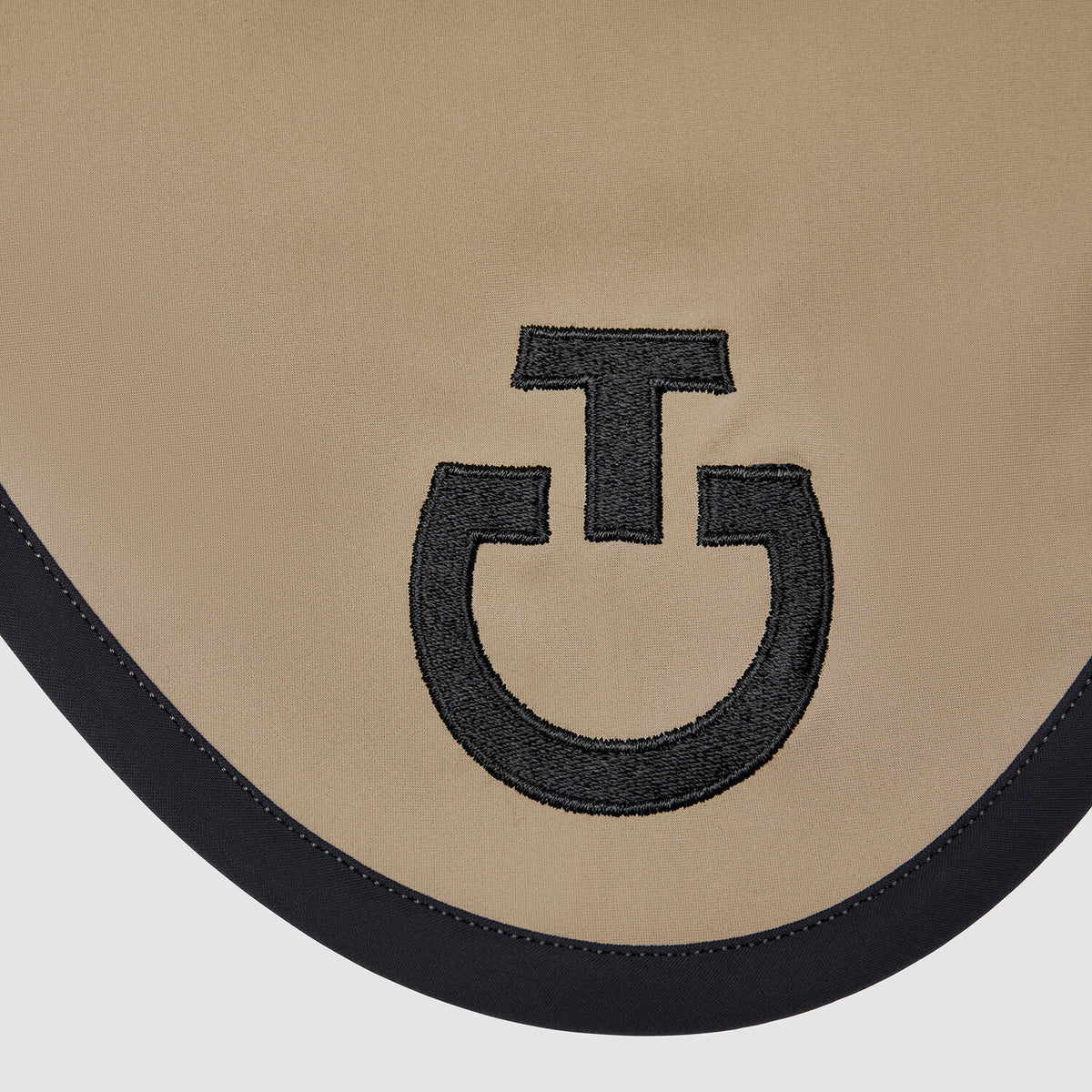 Cavalleria Toscana Ohrenhaube Jersey Biscuit Seitenansicht