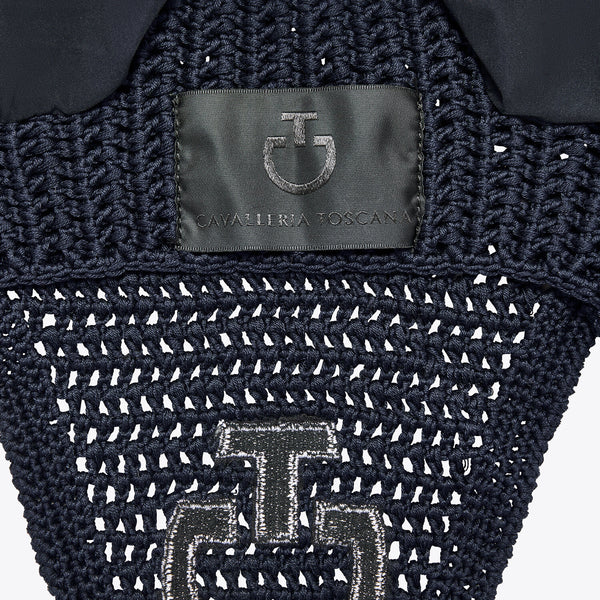 Cavalleria Toscana Ohrenhaube gehäkelt Navy Detailansicht