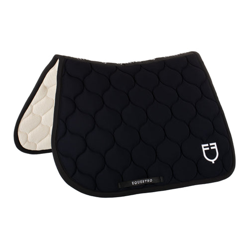 Equestro Jumping Schabracke Black Line in Schwarz auf Pferd