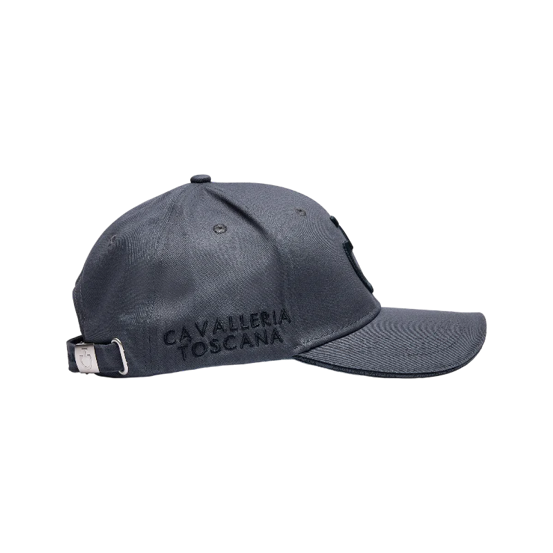 Entdecken Sie die Cavalleria Toscana Baseball Cap in Anthrazit Grey - 100% atmungsaktiv, stylisch & schützend. Gönnen Sie sich Eleganz! Jetzt shoppen!