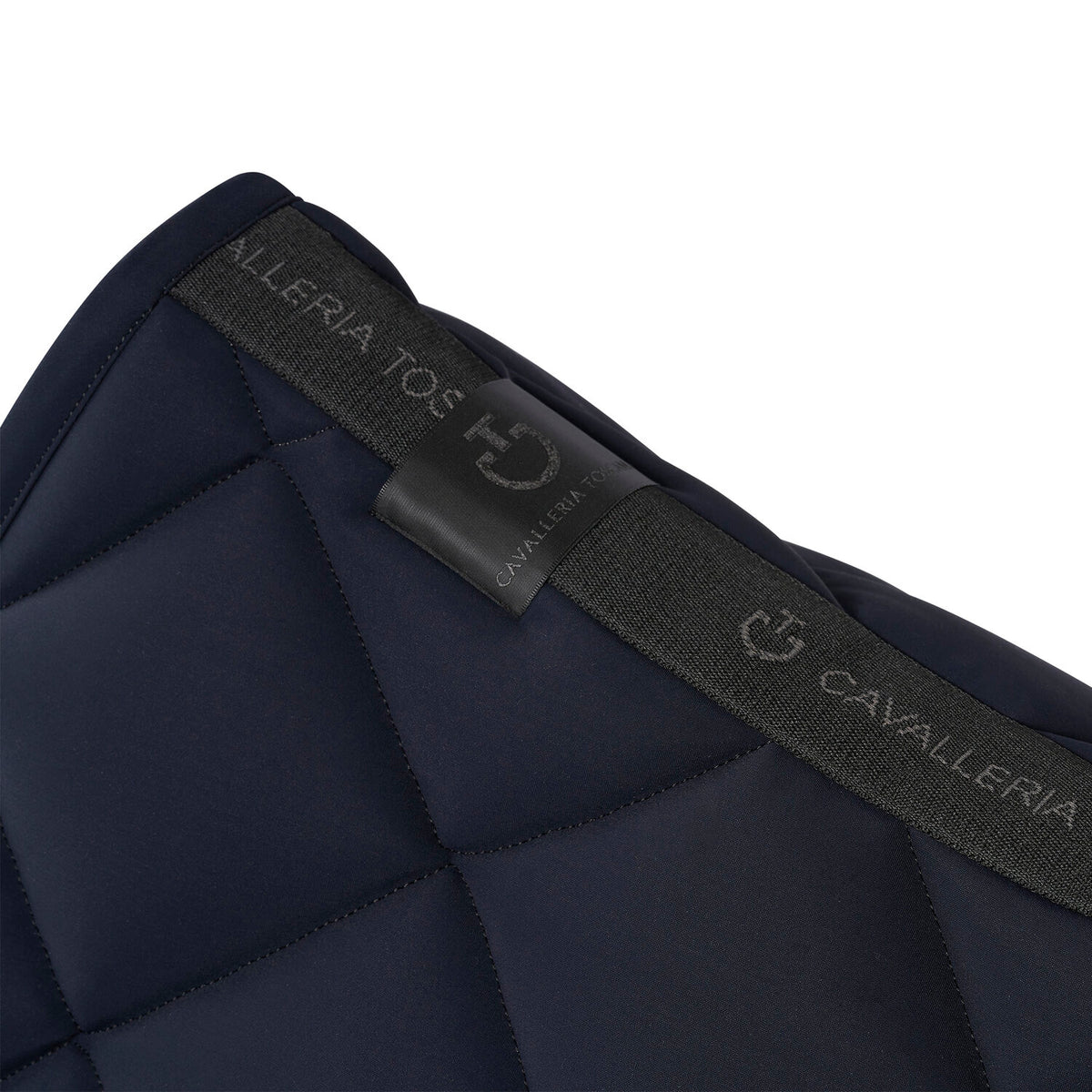 Cavalleria Toscana Springschabracke Diamantsteppung Navy am Pferd