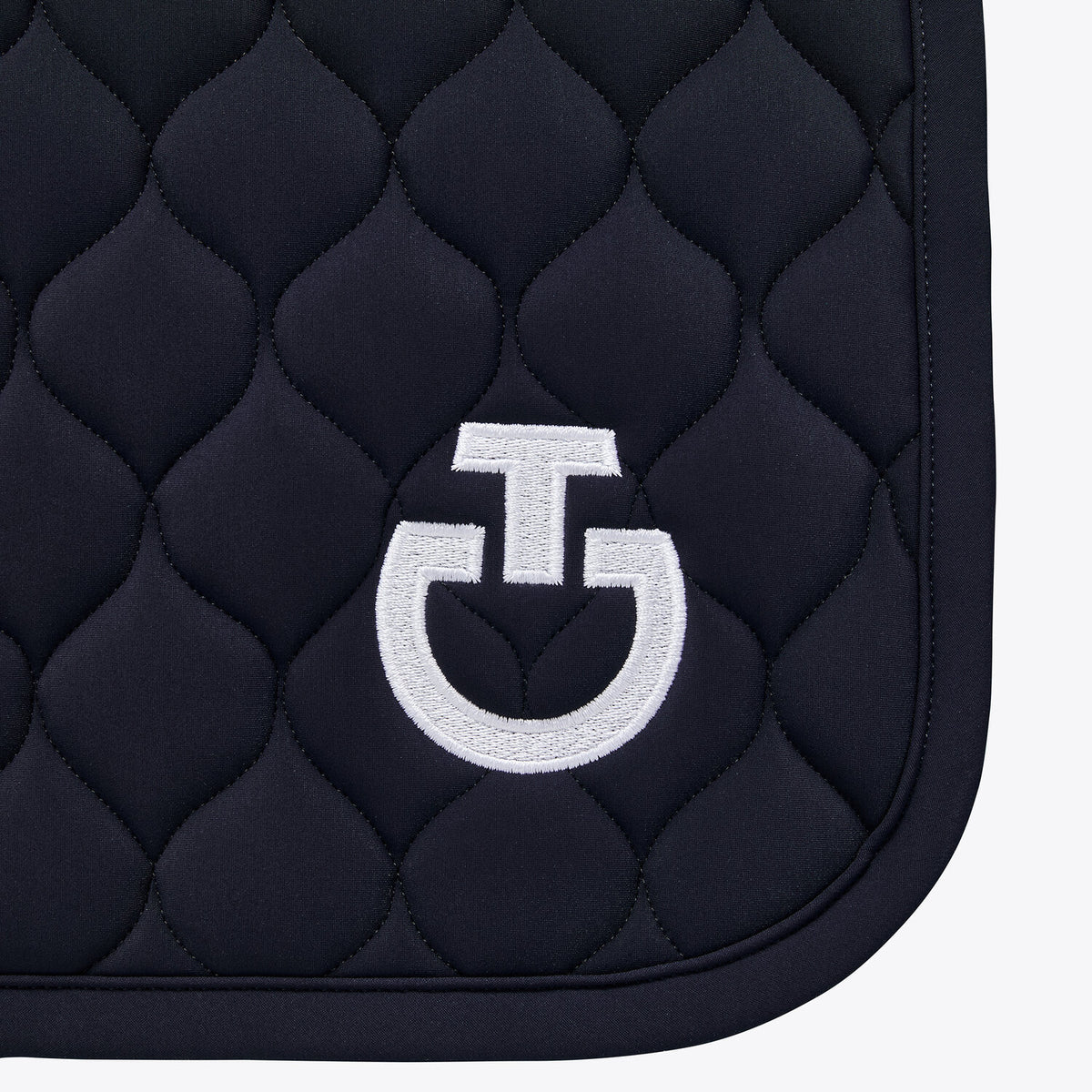 Cavalleria Toscana Springschabracke Kreissteppung Navy am Pferd