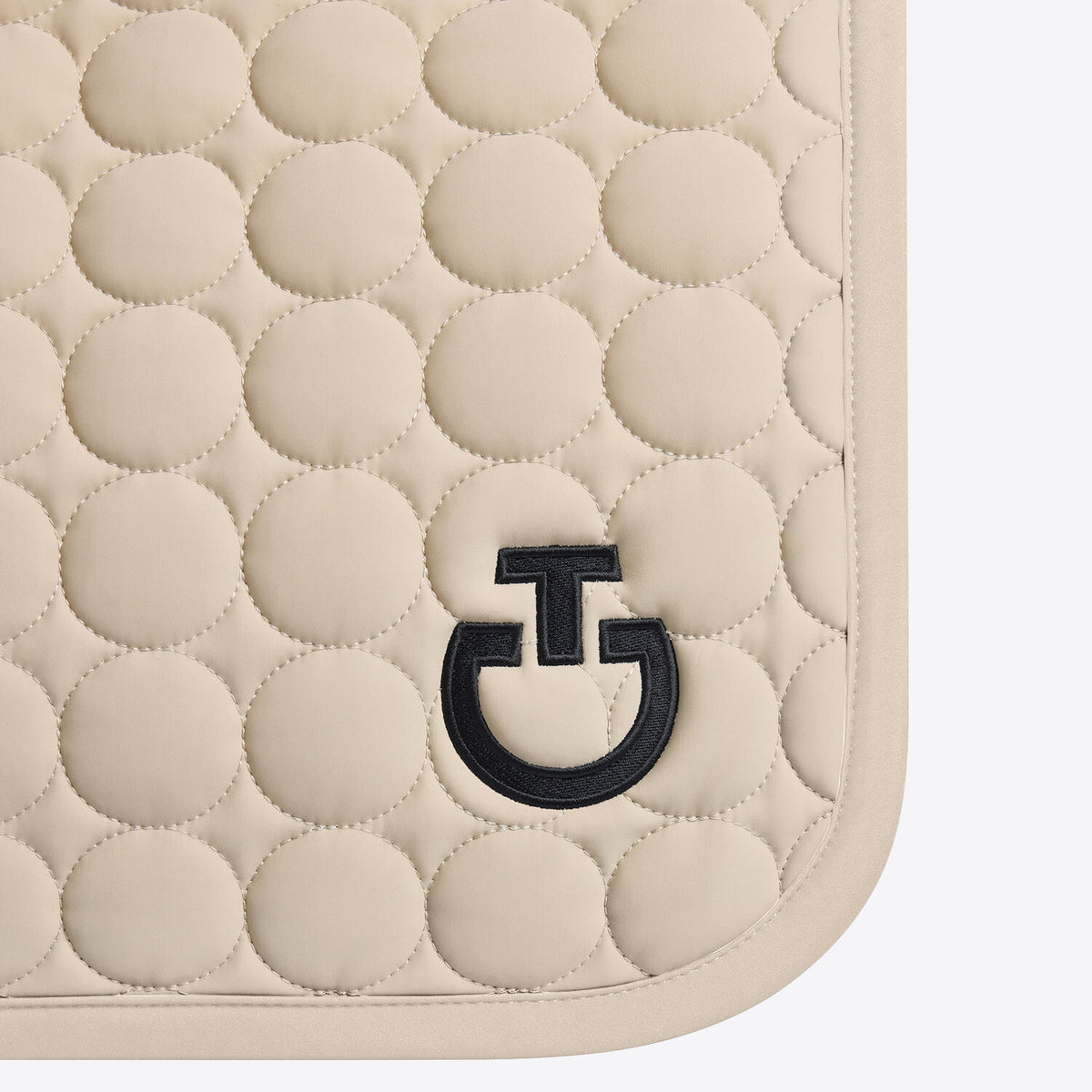 Cavalleria Toscana Springschabracke Wellensteppung Beige am Pferd