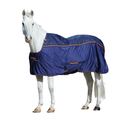 Die Bucas Therapy Cooler in eleganter Navy-Farbe. Das innovative Edelstahlgewebe fördert die Durchblutung und unterstützt die Muskelregeneration.