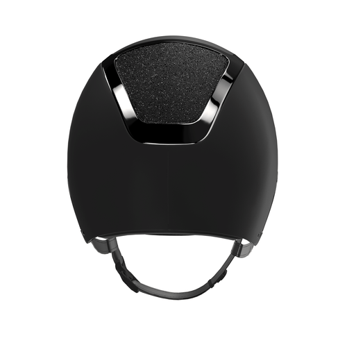 Kask jeździecki KASK CRYSTALS CARPET BLACK PRESTIGE to wysokiej jakości kask, który zachwyca błyszczącymi kryształkami i eleganckim designem. Kask zapewnia optymalną ochronę podczas jazdy i jest idealny dla wymagających jeźdźców. Odkryj kask jeździeCKI KASK CRYSTALS CARPET BLACK PRESTIGE już teraz i przeżyj niezrównane wrażenia z jazdy.