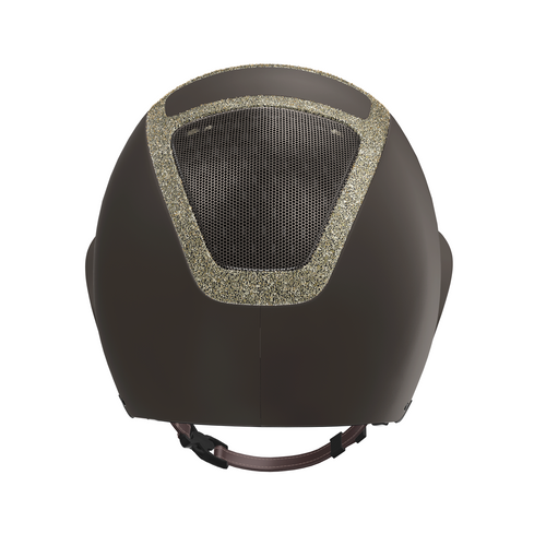 KASK Reithelm Star Lady Frame in braun und Aureum, von der Vorderansicht, mit einem präzise gefertigten Visier und einer modernen, eleganten Linienführung.